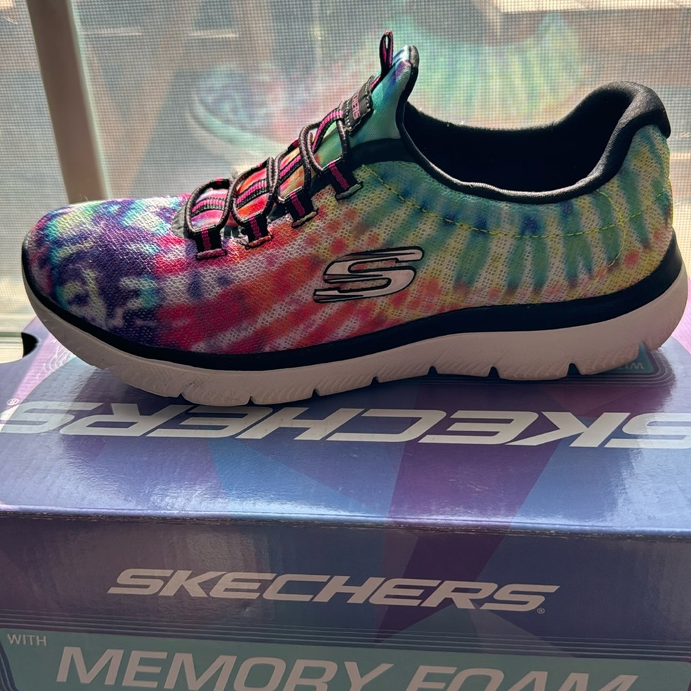 Like new women’s Sketchers memory foam sneakers.  Vibrant, tie-dye